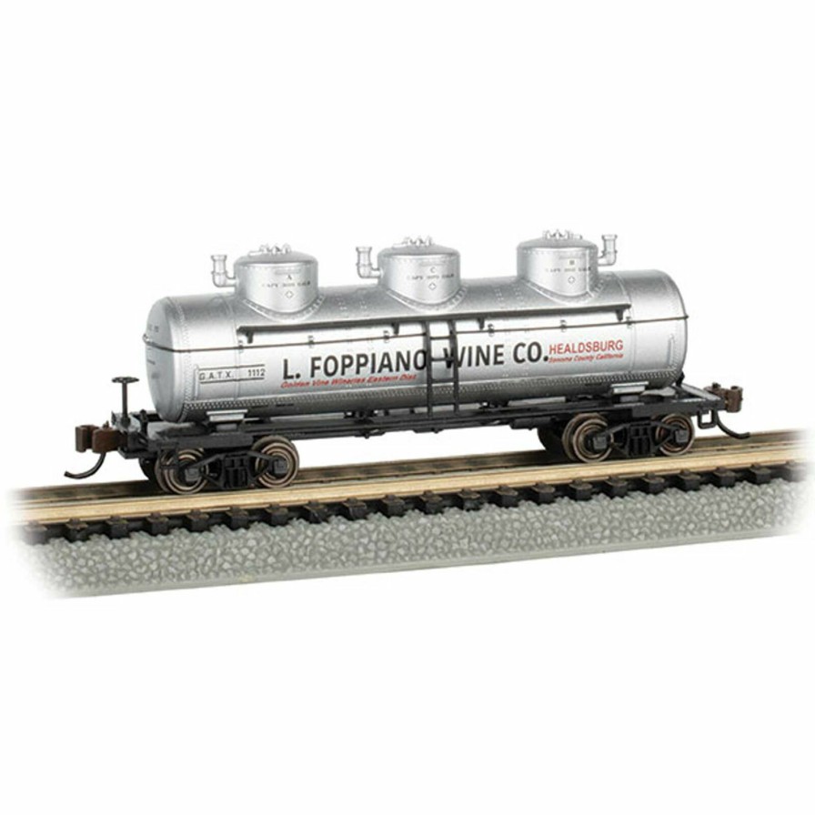 Bachmann Bachmann Industries N Scale 3 Dome Tank Car L.Foppiano Wine Co. #1112