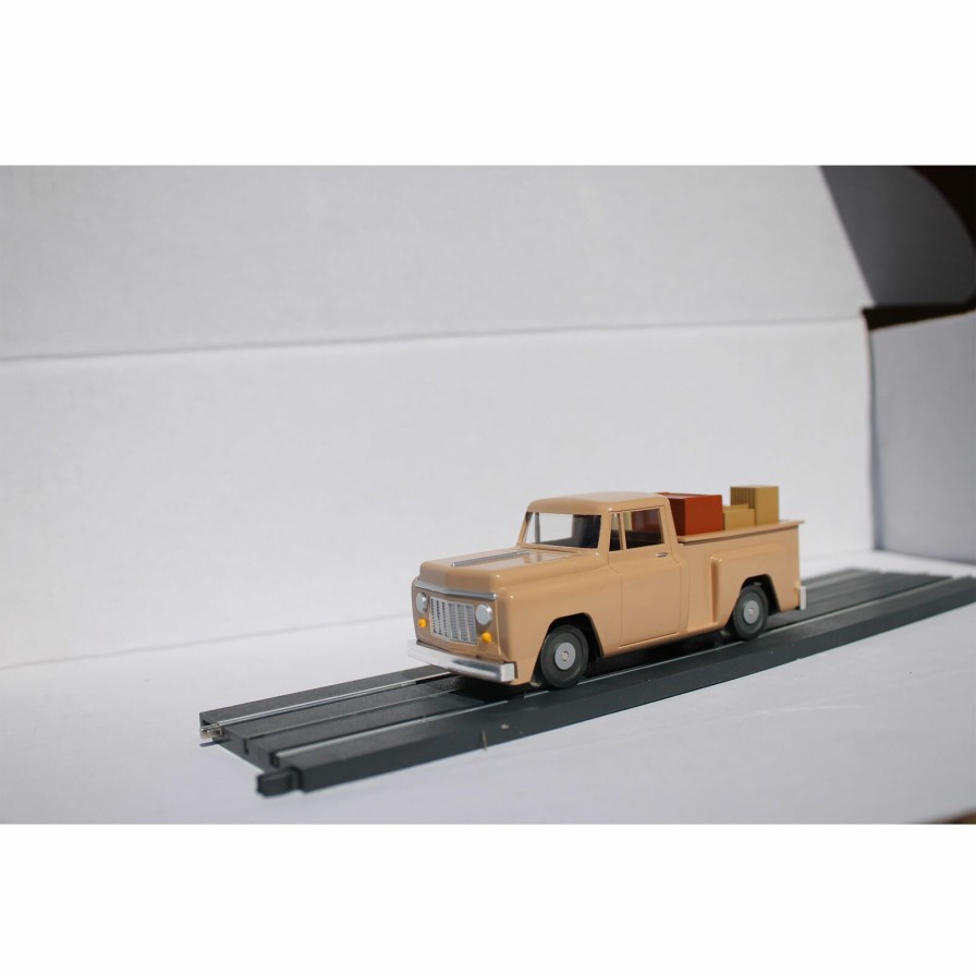 Bachmann Bachmann Industries O Williams E-Z Street Pickup Truck/Beige